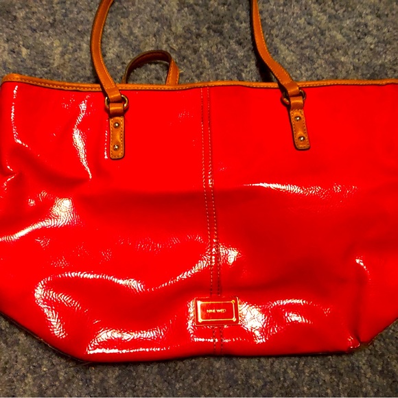 Nine West Handbags - Nine West pink purse